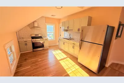 1711 Bay Street #2, Fall River, MA 02724 - Photo 11