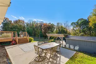250 Harris Rd, Smithfield, RI 02917 - Photo 9