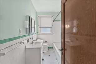 113 Radcliffe Ave, Providence, RI 02908 - Photo 27