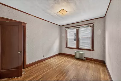 113 Radcliffe Avenue, Providence, RI 02908 - Photo 9