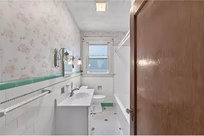 113 Radcliffe Avenue, Providence, RI 02908 - Photo 13