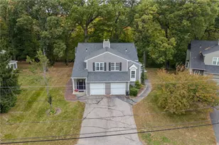 7 Nipmuc Trail, North Providence, RI 02904 - Photo 1