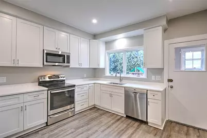 72 President Avenue, Providence, RI 02906 - Photo 11