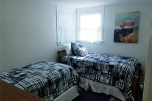 97 Center Ave, Middletown, RI 02842 - Photo 9
