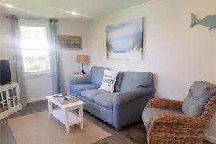 97 Center Ave, Middletown, RI 02842 - Photo 5