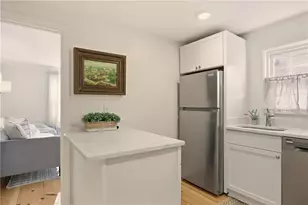 38 Pope St, Newport, RI 02840 - Photo 13