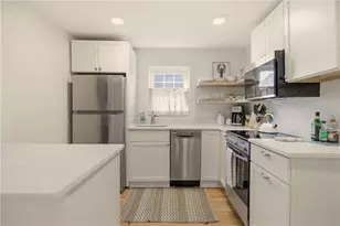 38 Pope St, Newport, RI 02840 - Photo 11