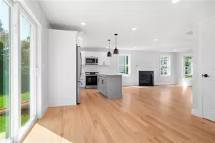 47 Dale St, Cumberland, RI 02864 - Photo 11