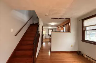 123 Pleasant St, Cranston, RI 02910 - Photo 11