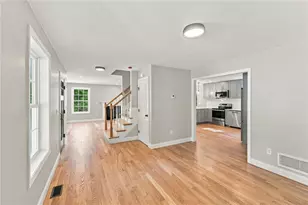 18 Elaine Dr, Hopkinton, RI 02832 - Photo 7