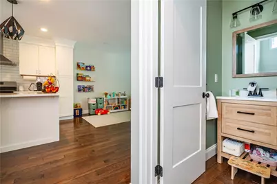 3800 Post Road #9, Warwick, RI 02886 - Photo 11