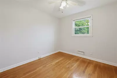 161 Rounds Avenue, East Providence, RI 02915 - Photo 29