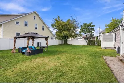 69 Bellevue Avenue, Pawtucket, RI 02861 - Photo 33