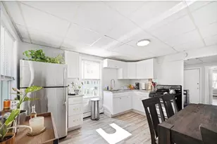 14 Winthrop Ave, Providence, RI 02908 - Photo 1