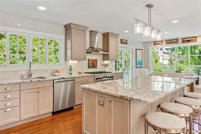 80 Ayrault Street, Newport, RI 02840 - Photo 15
