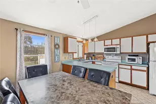 20 Oregon Ave, Woonsocket, RI 02895 - Photo 17
