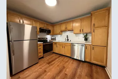 120 Pilgrim Parkway #4, Warwick, RI 02888 - Photo 3