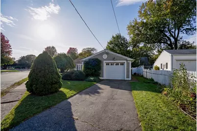 6 Tryon Avenue, East Providence, RI 02916 - Photo 7