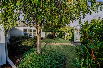 6 Tryon Avenue, East Providence, RI 02916 - Photo 5