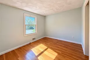 111 Wellspring Dr, Cranston, RI 02920 - Photo 9