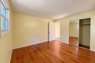 111 Wellspring Dr, Cranston, RI 02920 - Photo 5