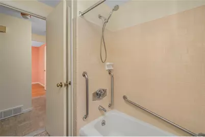 103 Amanda Street, Cranston, RI 02920 - Photo 9