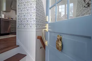 26 Vernon Ave, Newport, RI 02840 - Photo 35