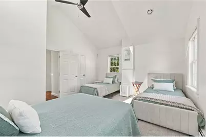 13 Harding Avenue, East Providence, RI 02915 - Photo 31