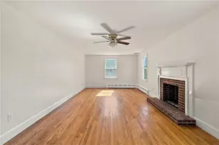 32 Bliss Mine Rd, Middletown, RI 02842 - Photo 15