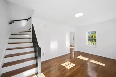 39 Marion Avenue S, Cranston, RI 02905 - Photo 7