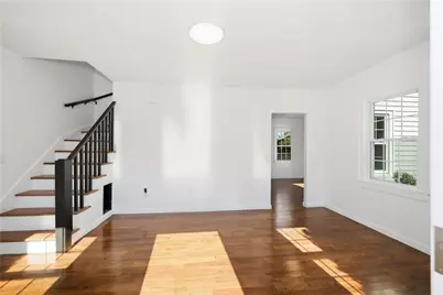 39 Marion Avenue S, Cranston, RI 02905 - Photo 5