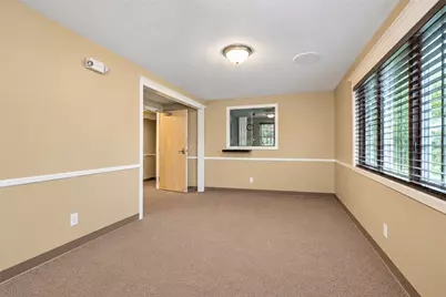 990 Main Street, East Greenwich, RI 02818 - Photo 3