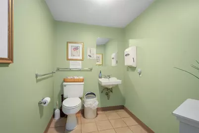 990 Main Street, East Greenwich, RI 02818 - Photo 5