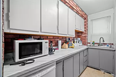 81 Pomona Avenue, Providence, RI 02908 - Photo 7