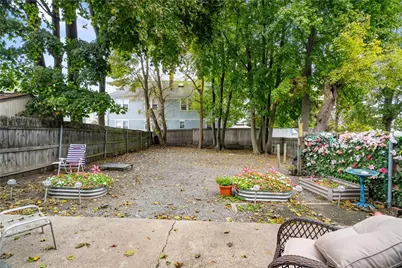 81 Pomona Avenue, Providence, RI 02908 - Photo 9