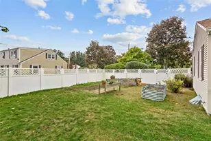 62 Sweetfern Rd, Warwick, RI 02888 - Photo 9