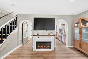 20 Apache Dr, Westerly, RI 02891 - Photo 3