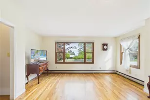 871 E Shore Rd, Jamestown, RI 02835 - Photo 7