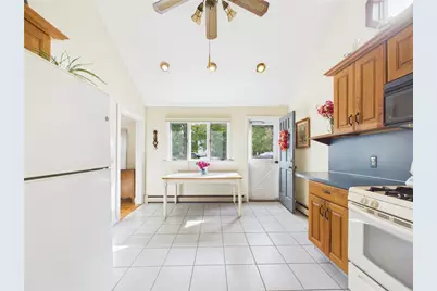 871 East Shore Road, Jamestown, RI 02835 - Photo 5