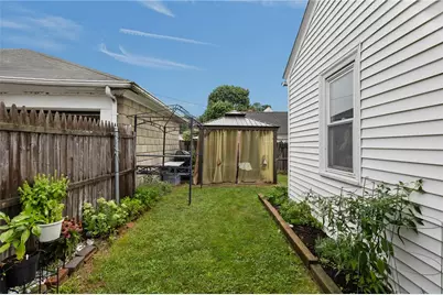 402 Webster Avenue, Cranston, RI 02920 - Photo 23