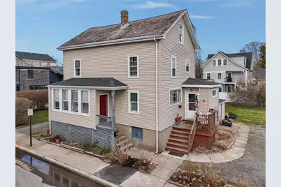 32 Houston Avenue #3, Newport, RI 02840 - Photo 1