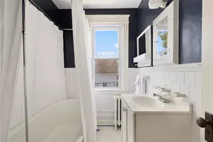 527 Thames St, Newport, RI 02840 - Photo 17