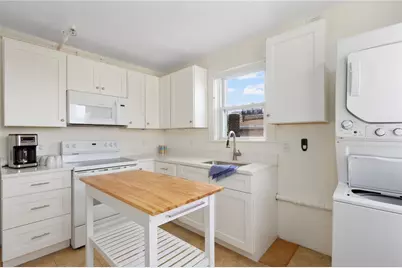 527 Thames Street #3, Newport, RI 02840 - Photo 5