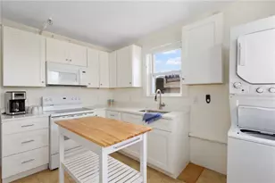 527 Thames St, Newport, RI 02840 - Photo 5