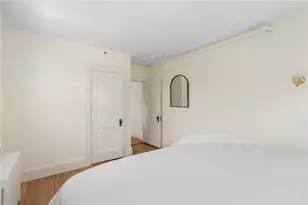 527 Thames St, Newport, RI 02840 - Photo 11