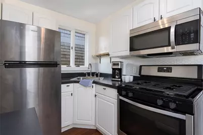2 Goodwin Street, Newport, RI 02840 - Photo 5