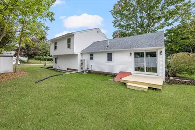 34 Mount View Avenue, North Kingstown, RI 02852 - Photo 3