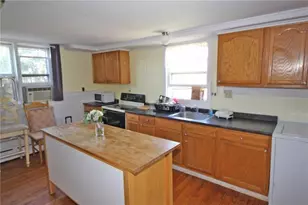 32 Ann St, Newport, RI 02840 - Photo 13