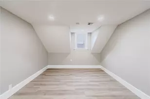 111 Waverly St, Providence, RI 02907 - Photo 13