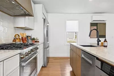 240 Power Street, Providence, RI 02906 - Photo 5